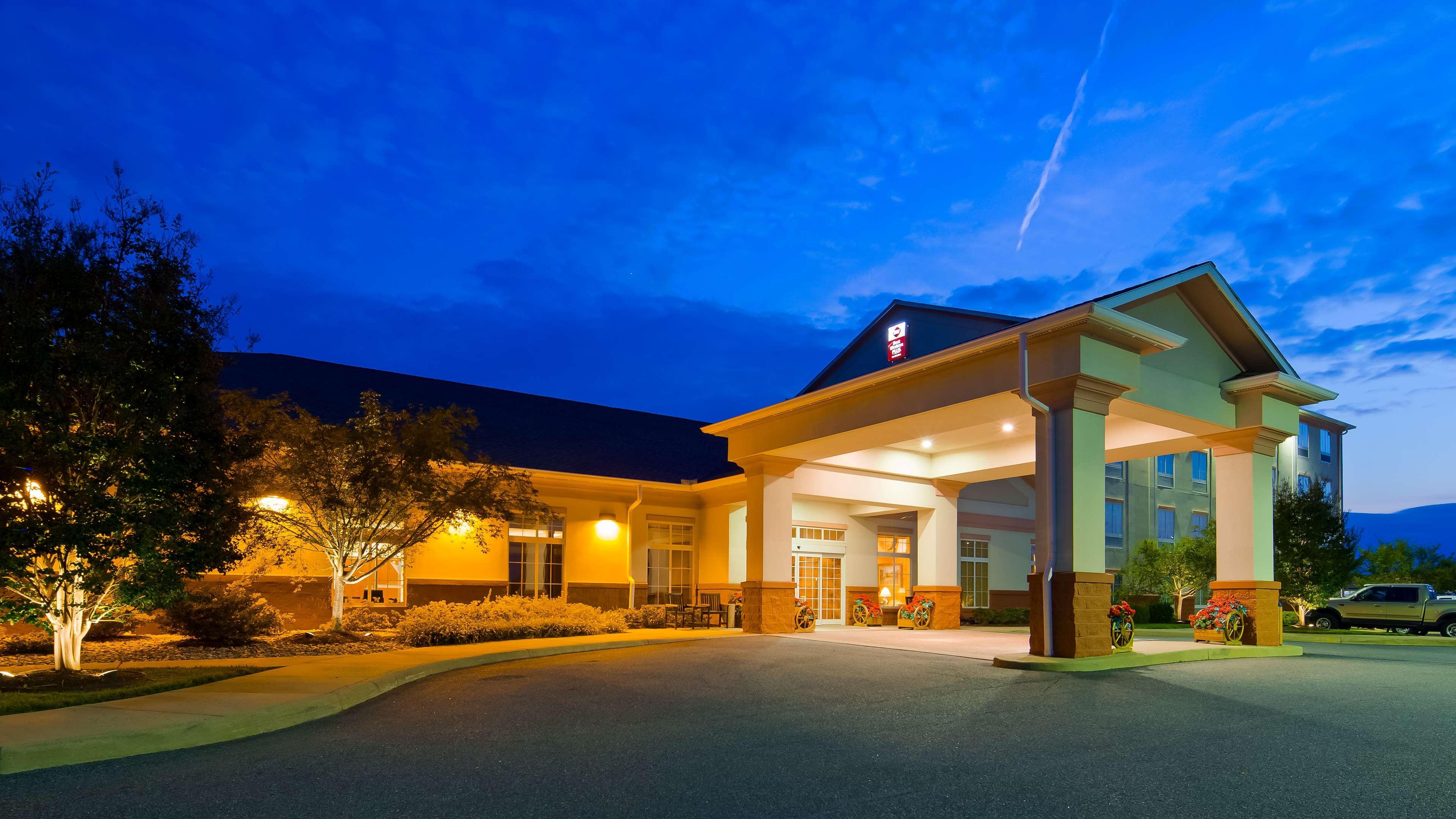 Best Western Plus Crossroads Inn & Suites Zion Crossroads Eksteriør bilde