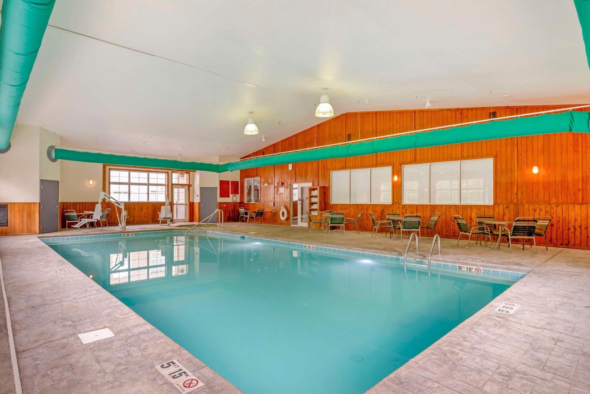 Best Western Plus Crossroads Inn & Suites Zion Crossroads Eksteriør bilde